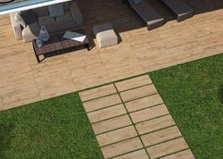 Terrassenplatten als Gehweg: Darauf sollten Sie achten 