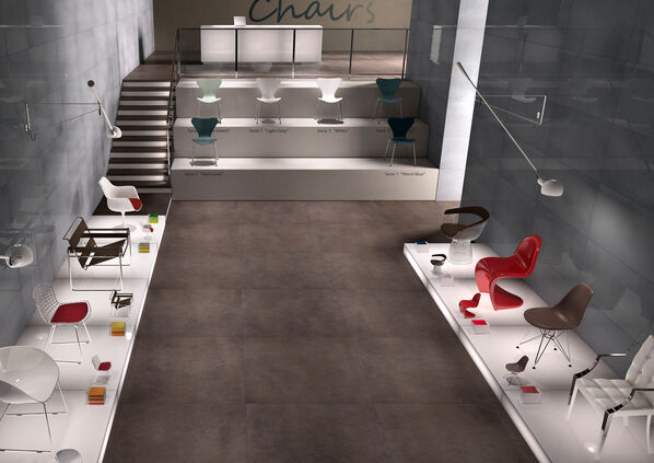 Boutique: Boden und Wand gefliest mit Imola Ceramica Micron 2.0
