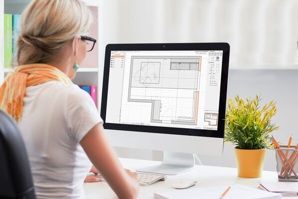 3d-badplanung-frau-plant-bad