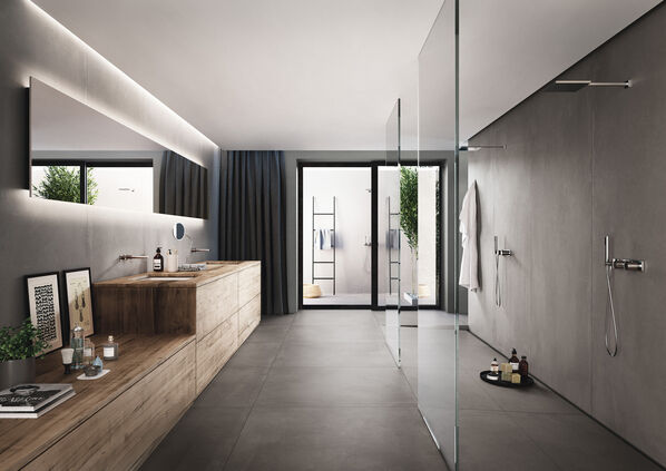 Badezimmer, das mit der Imola Ceramica Azuma Fliesenkollektion gestaltet ist.