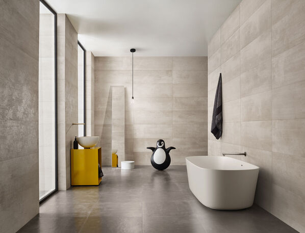 Das Badezimmer wirkt frisch und offen mit Love Tiles Urban.
