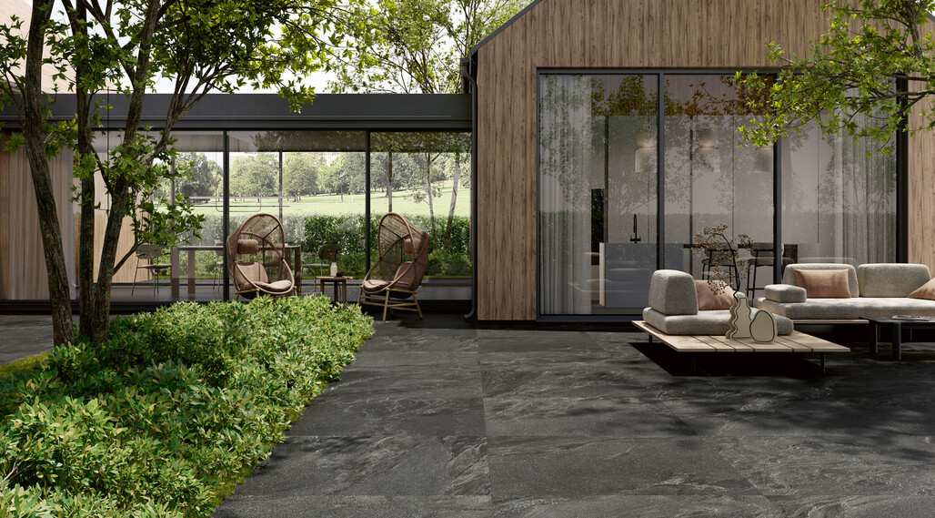 coem-fluida-outdoor-carbo-60x120-esterno