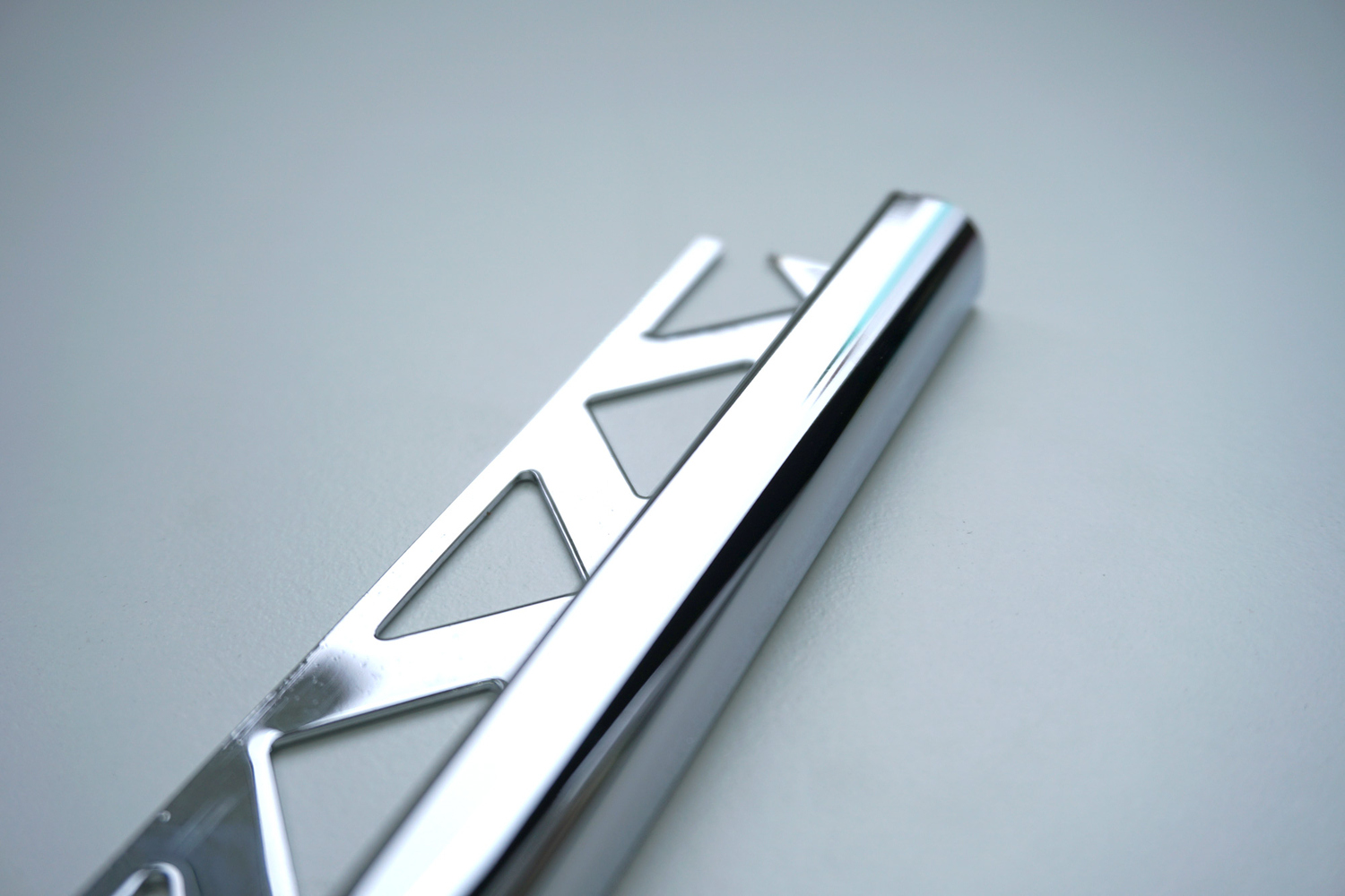 Profischiene Rund-EC Abschlussprofil Rund edelstahl verchromt FER-SBC125