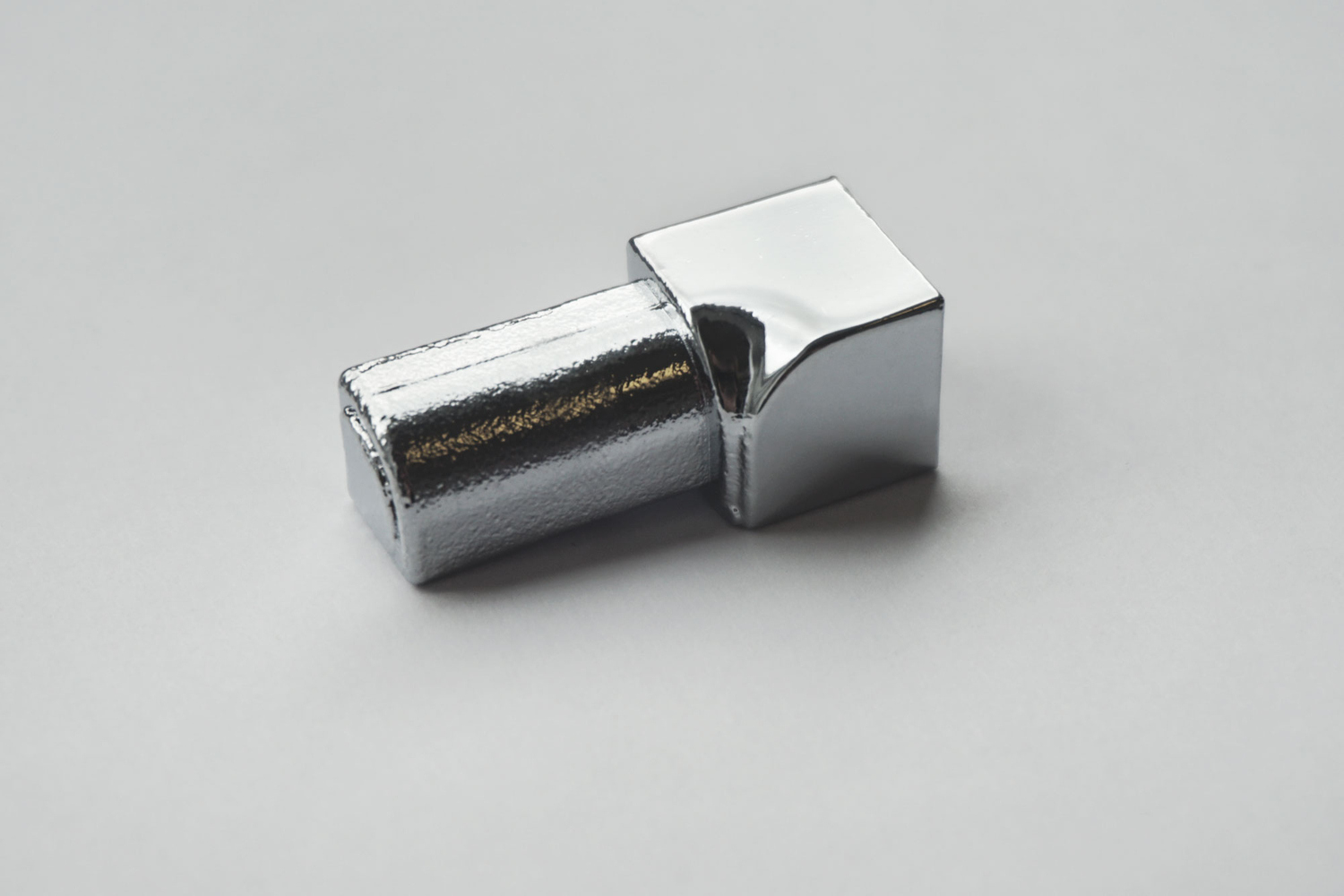 Profischiene Rund-EC Innenecke Rund edelstahl verchromt ECKE-I-FER-SBC100