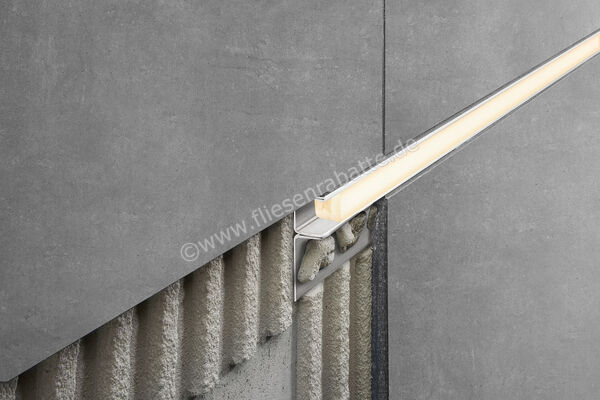  Schlüter Systems LIPROTEC-LLPM LED-Modul Lichtlinie mit Befestigungsschenkel L=2 m Edelstahl gebürstet (V4A) neutralweiß Höhe: 11 mm Länge: 2 m LLP110V4A2/200 | 339019