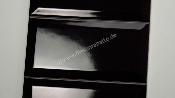  Dune Ceramica Metro Black 10x20 cm Wandfliese Glänzend Ungleichmäßige Textur Glossy E230877 | 565388