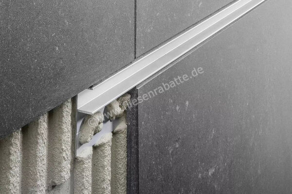  Schlüter Systems DECO-SG-TSDA Dekorprofil B=12mm Aluminium TSDA - strukturbeschichtet Dunkelanthrazit H&ouml;he: 12,5 mm Breite: 12 mm L&auml;nge: 2,5 m SG125TSDA12 | 581487